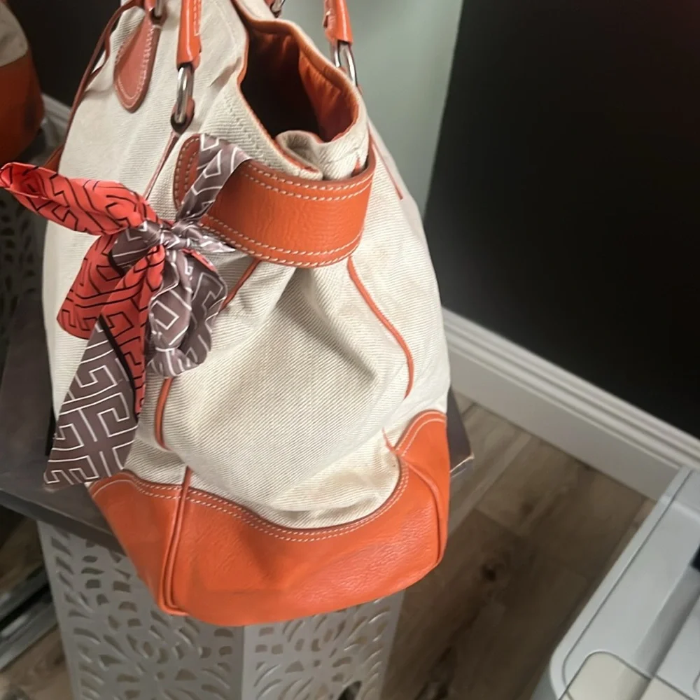 🛑 1 hour sale. Prada, large shoulder bag, UIGC, comes with Authenticity cards - Picture 11 of 17